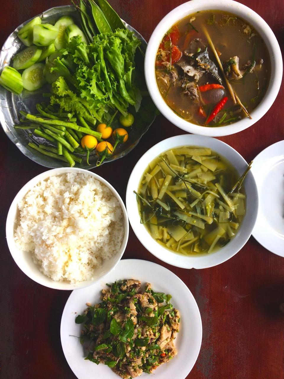 Sabaidee Guesthouse & Restaurant Nam Theun Экстерьер фото