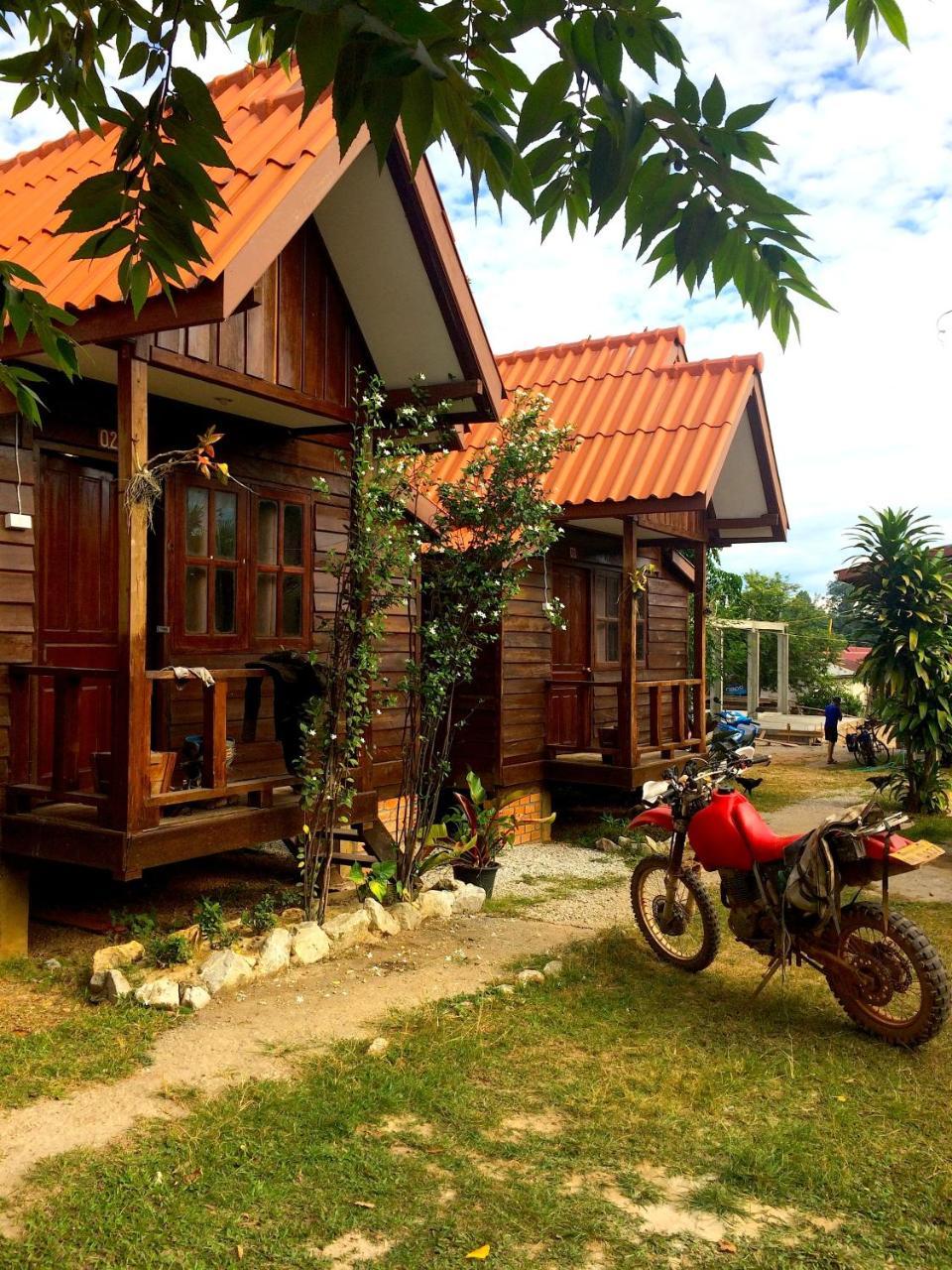 Sabaidee Guesthouse & Restaurant Nam Theun Экстерьер фото
